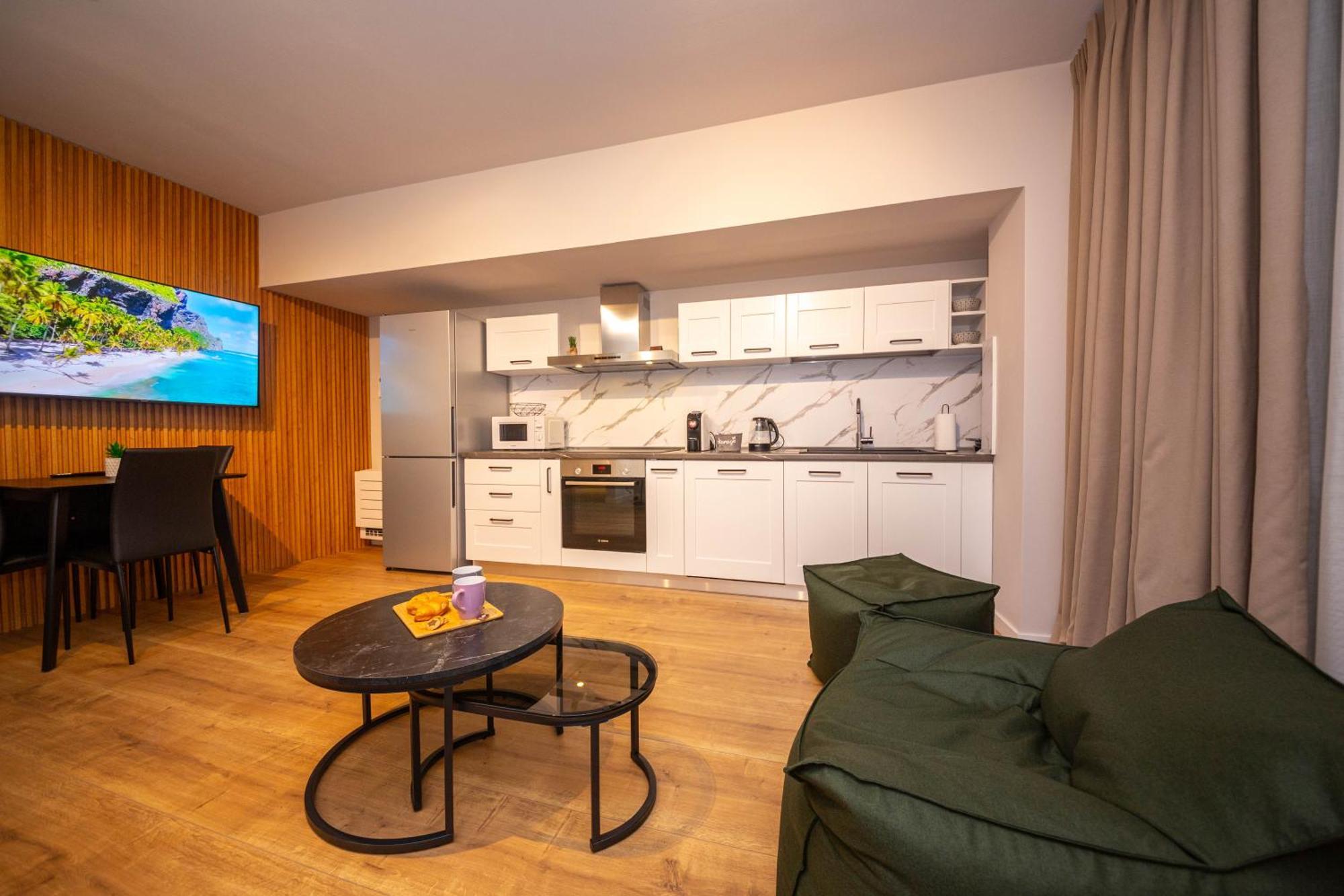 Blloku Unique Apartments 2 티라나 외부 사진