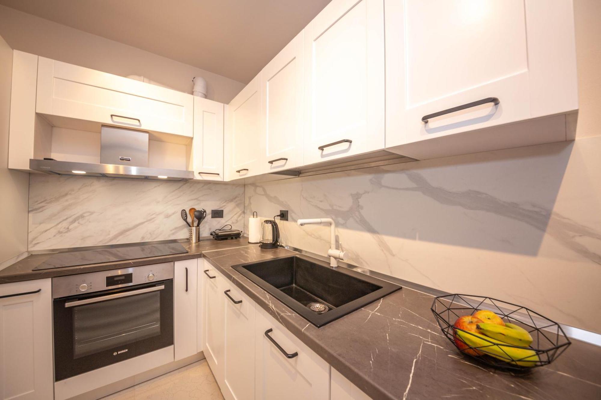 Blloku Unique Apartments 2 티라나 외부 사진