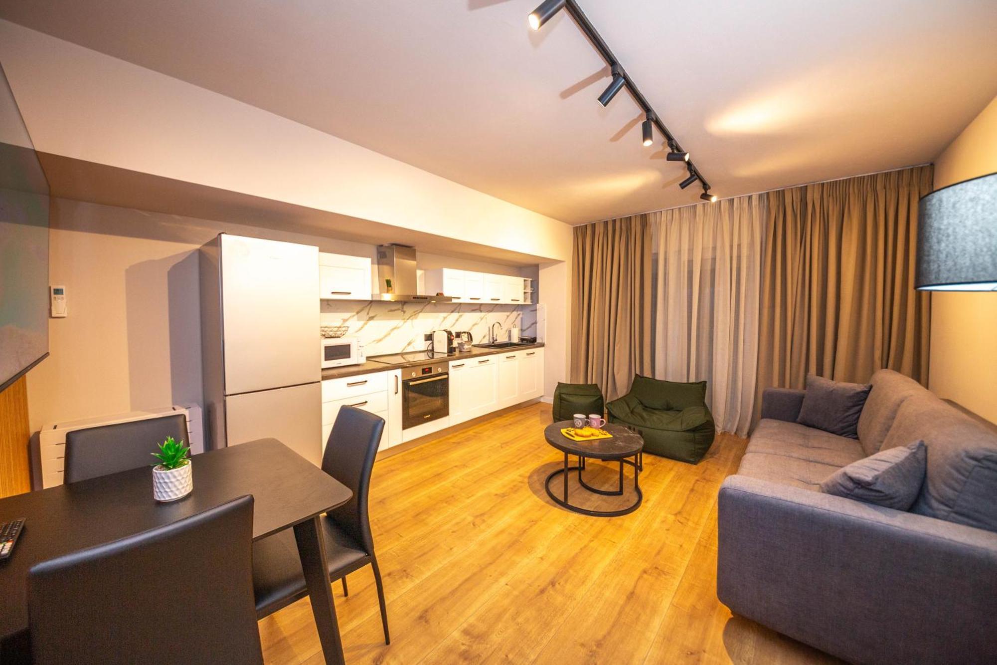 Blloku Unique Apartments 2 티라나 외부 사진