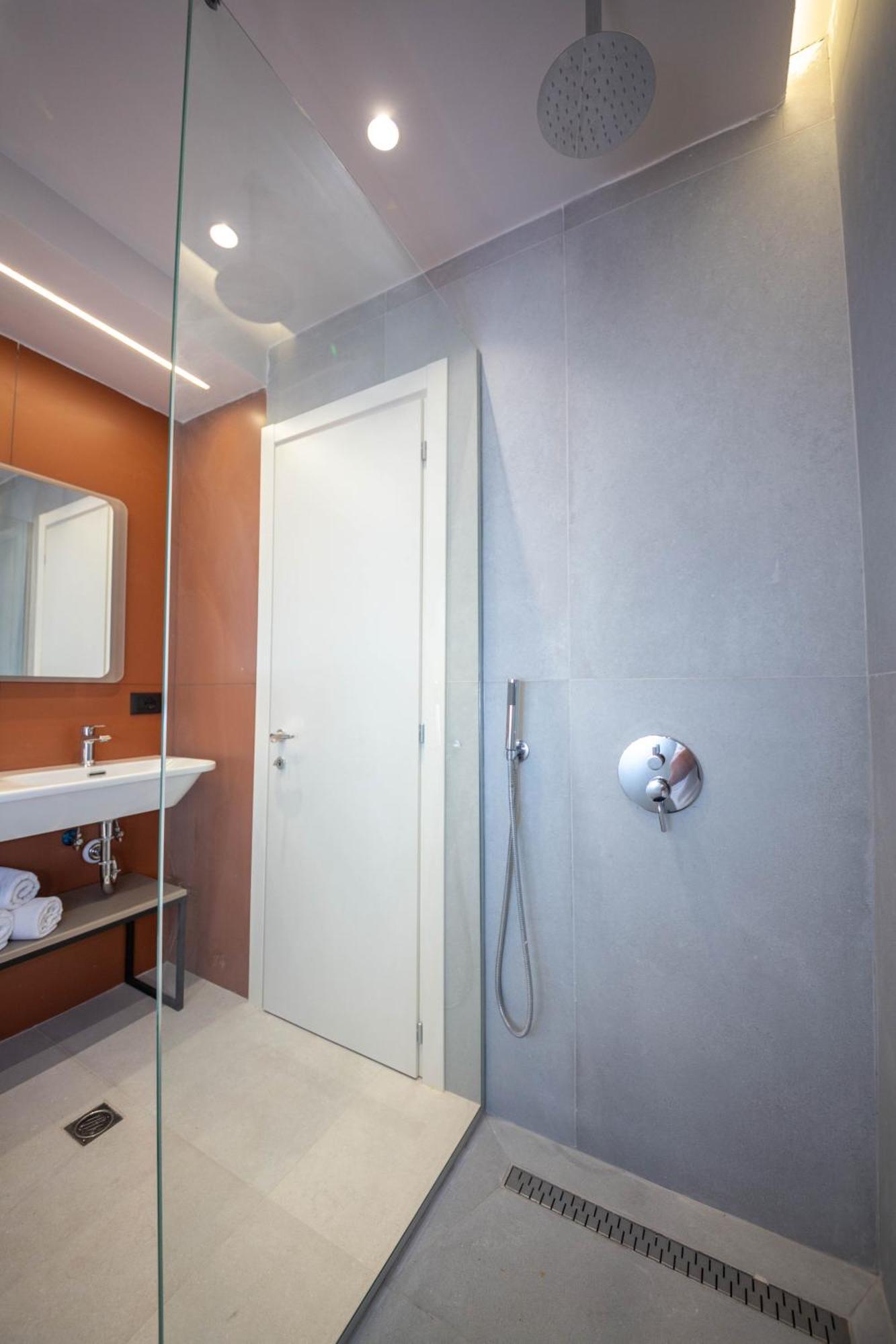Blloku Unique Apartments 2 티라나 객실 사진
